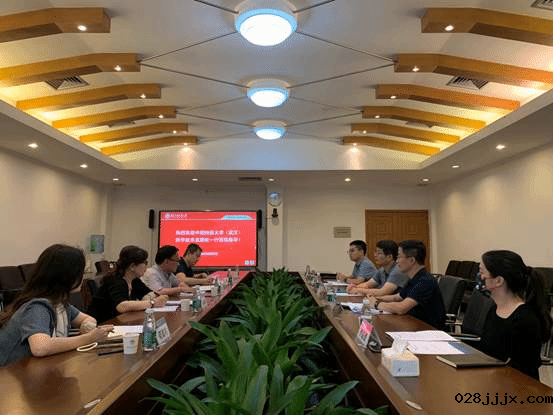 B04C772E-3BAB-4A7F-A35E-325F00B8C10A_1_105_c